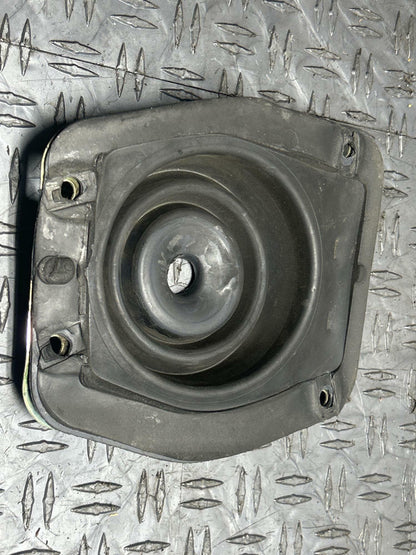 1999-04 Ford Mustang Shifter Isolater Plate- NICE 271