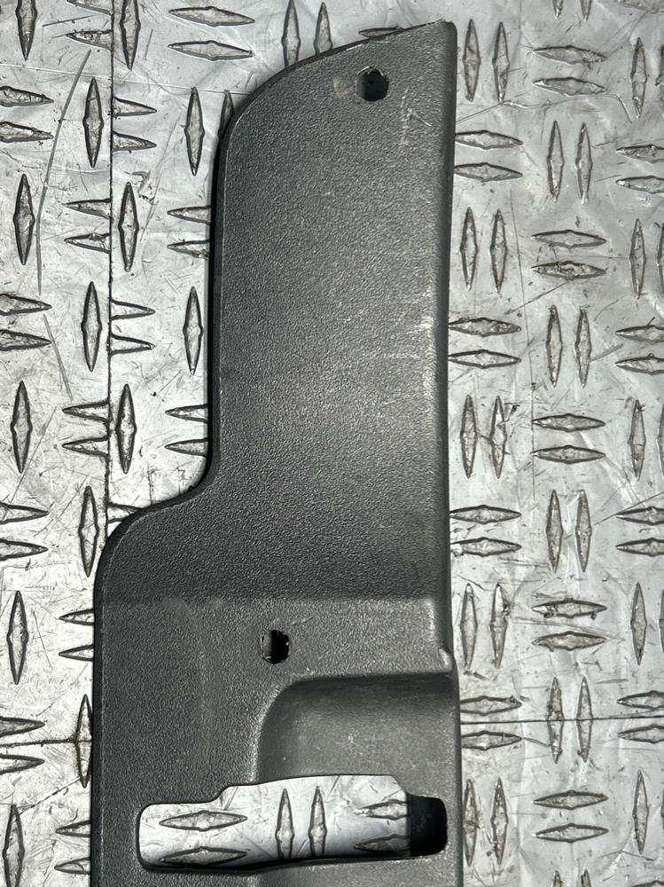 1999-04 Ford Mustang GT/Bullitt Interior Trunk Latch Cover- Black 271