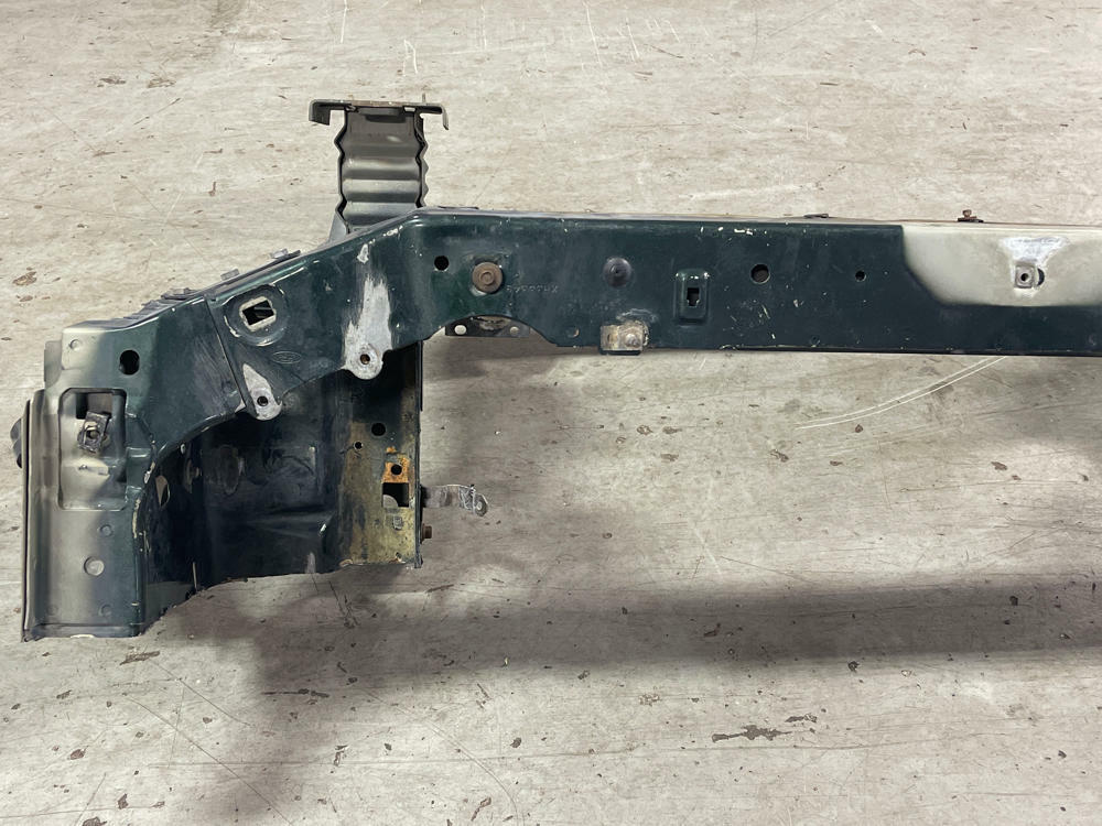 1999-04 Ford Mustang GT/Bullitt Core Support Clip (Code PX) 271