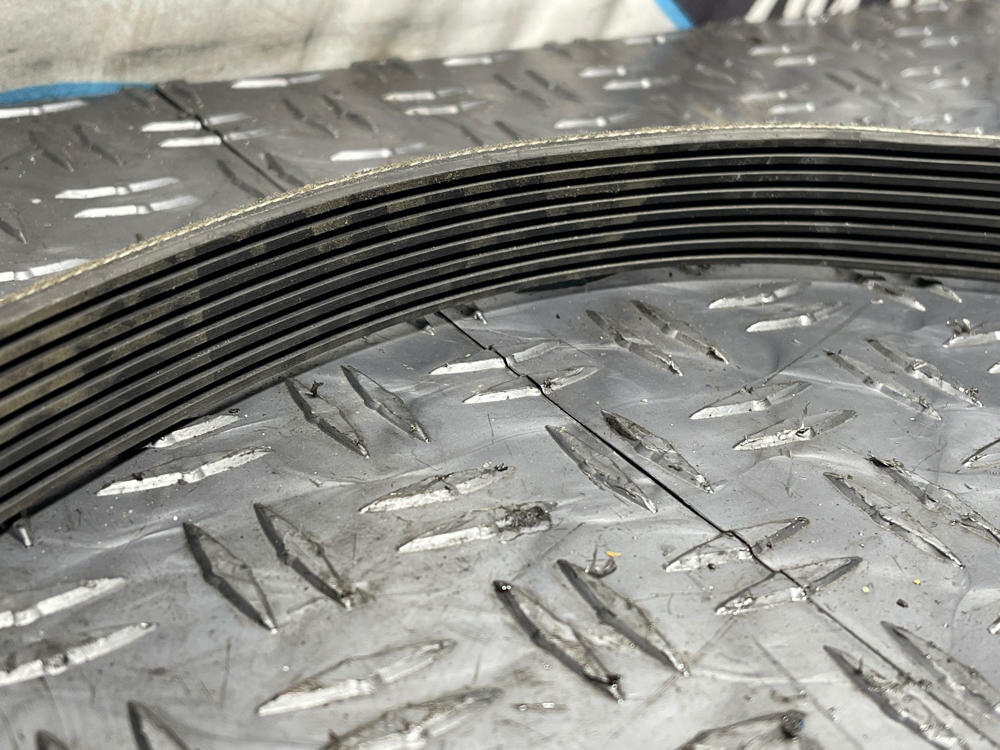 Dayco Poly Rib Heavy Duty Belt (5080775 8PK1970) 277