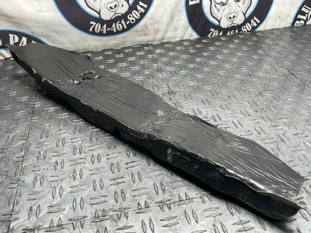 2015-23 Ford Mustang GT Passenger Front RH Fender Insulator 279