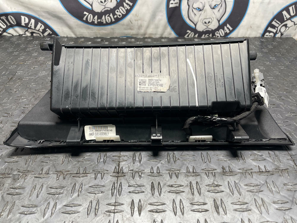 2018-23 Ford Mustang GT Glovebox & Trim (KR3B-63060T10-BD3ZHE) 279
