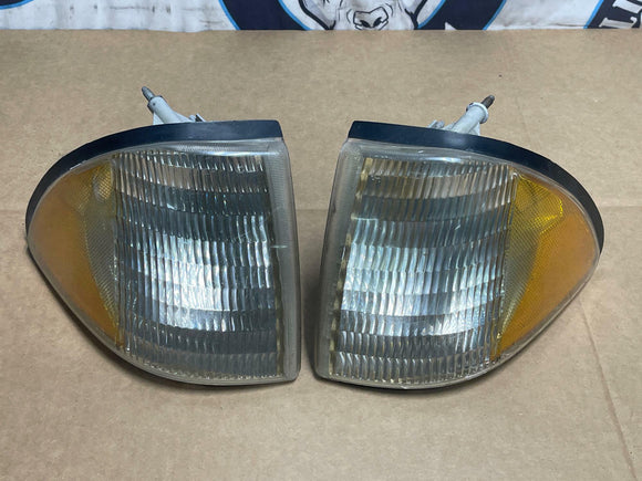 1987-93 Ford Mustang LX OEM OUTER Corner Light Pair 209