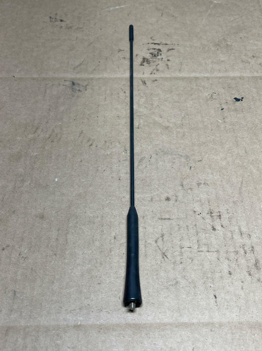 1987-93 Ford Mustang LX Aftermarket Shorty Radio Fender Antenna 209