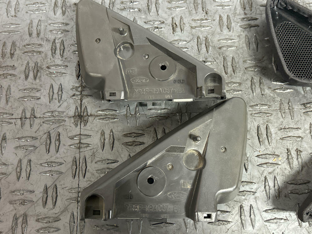 2003-04 Ford Mustang SVT Cobra Mach 460 Door Tweeter Pair 283