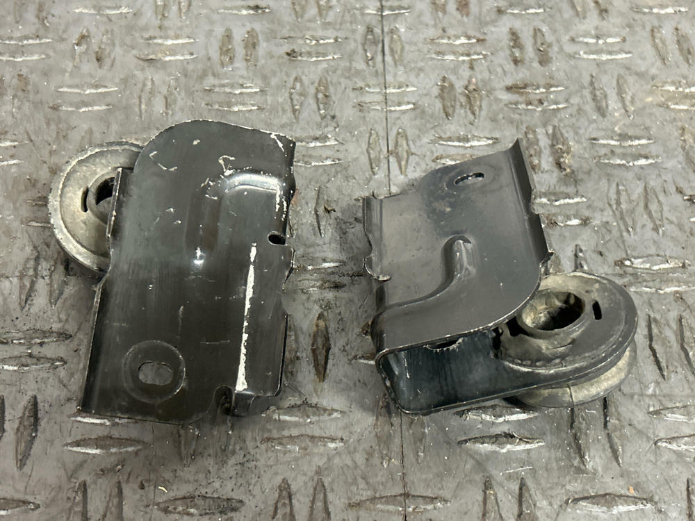 2003-04 Ford Mustang SVT Cobra Upper Radiator Brackets Pair 283