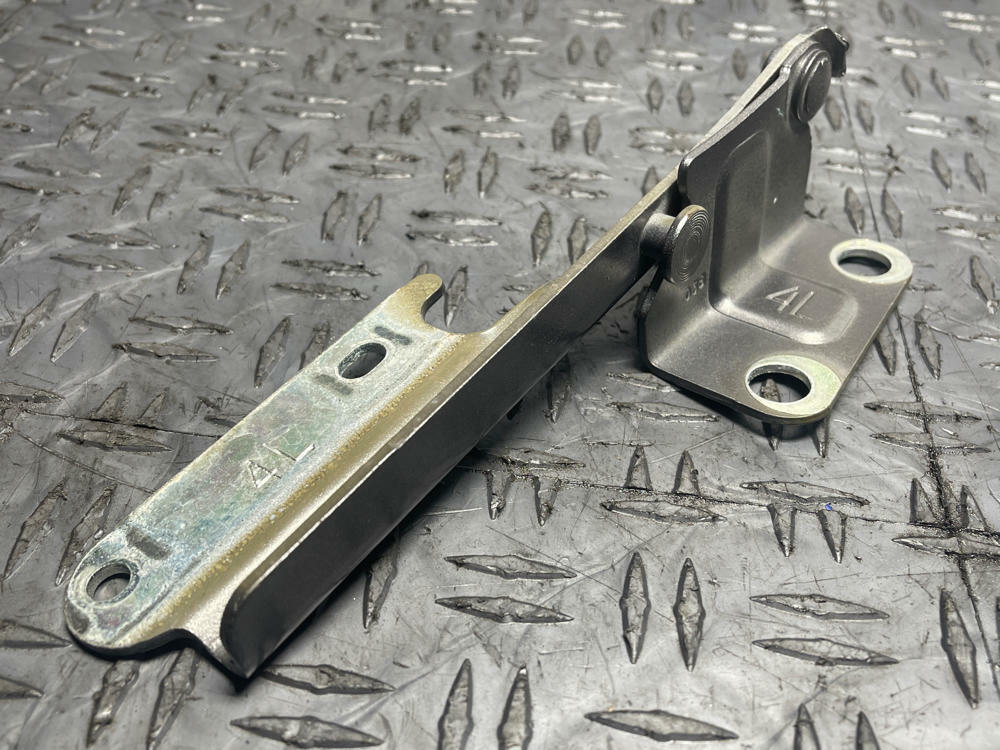 2011-14 Ford Mustang GT Hood Hinges Pair- LH/RH, Code UJ 281