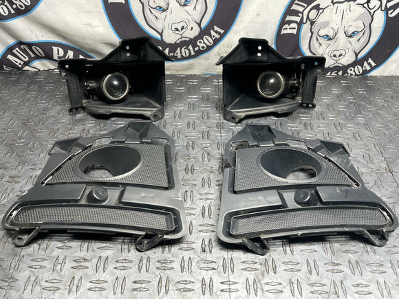 2013-14 Ford Mustang GT OEM Lower Fog Light Pair w/ Bezels- for Front Bumper 281
