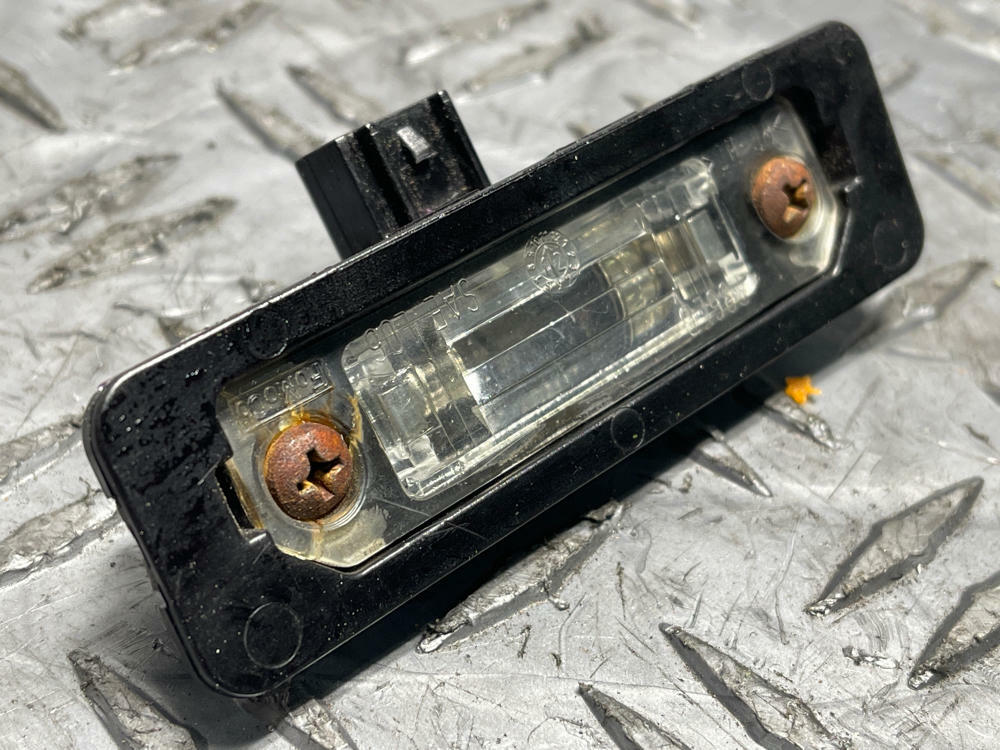 2011-14 Ford Mustang GT License Plate Lighting Array Pair 281