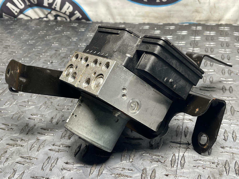 2013-14 Ford Mustang GT ABS Module 281
