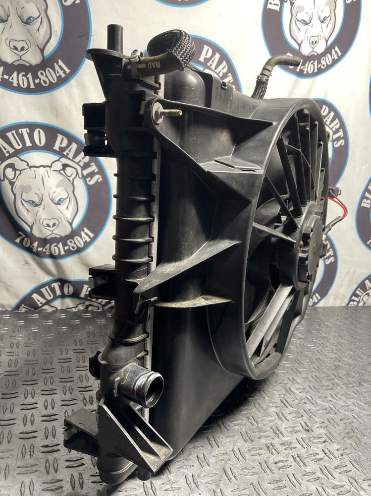 2011-14 Ford Mustang GT Radiator & Fan Assembly 281
