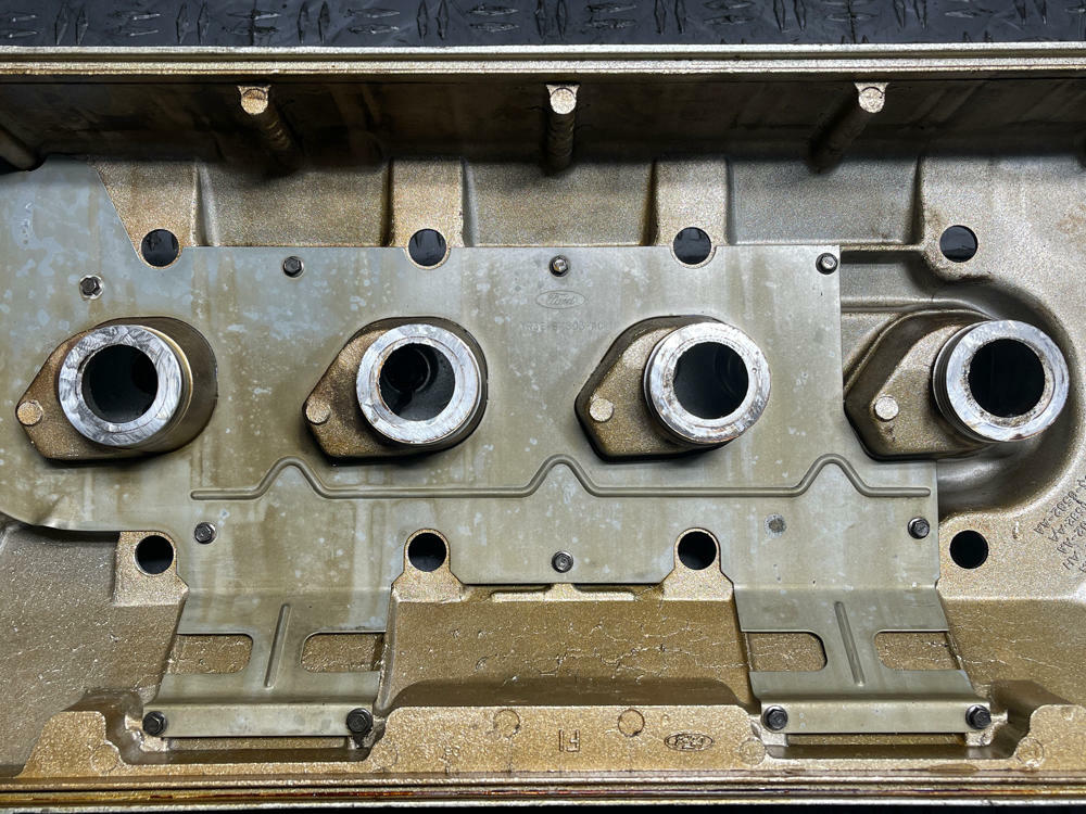 2003-04 Ford Mustang SVT Cobra OEM 4.6 4V Valve Cover Pair- LH/RH 283