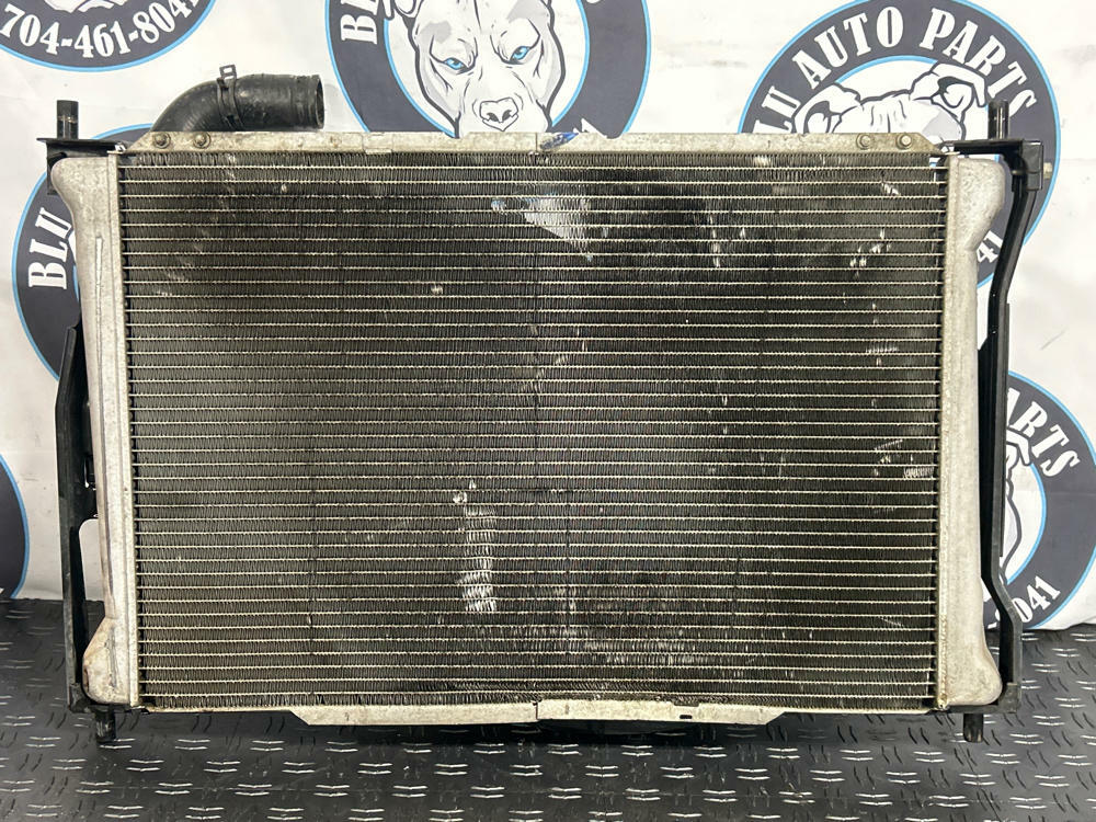 2003-04 Ford Mustang SVT Cobra Radiator & Fan Assem- NEEDS PETCOCK REP ...