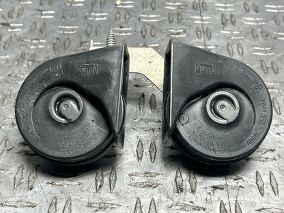 1999-04 Ford Mustang OEM Exterior Horns Set 281