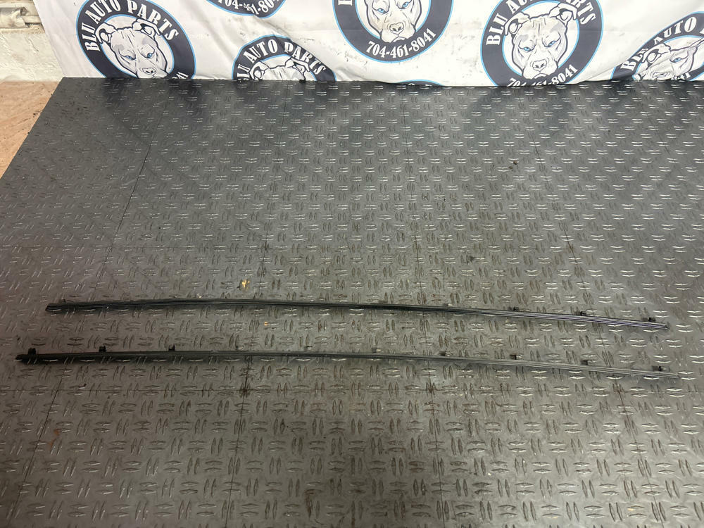 2003-04 Ford Mustang SVT Cobra Side Skirt/Rocker "MUSTANG" Trim 283
