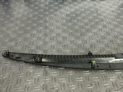 1999-04 Ford Mustang Defroster Vent Panel- for Dash 283