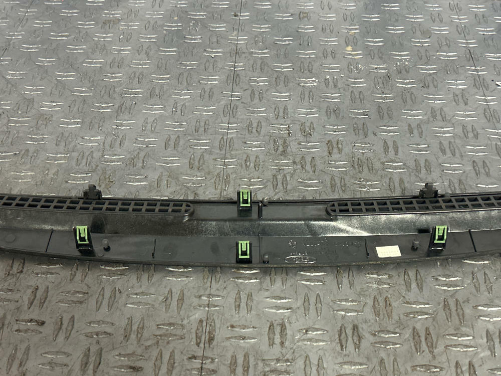 1999-04 Ford Mustang Defroster Vent Panel- for Dash 283