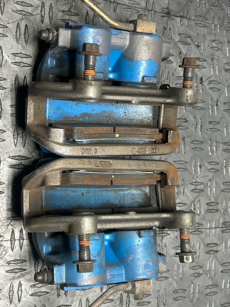 2003-04 Ford Mustang Mach One Front Brake Calipers & Lines 284