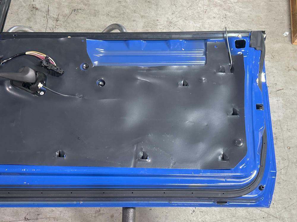 1999-04 Ford Mustang Mach One Passenger RH Door- Azure Blue, FOR COUPE 284