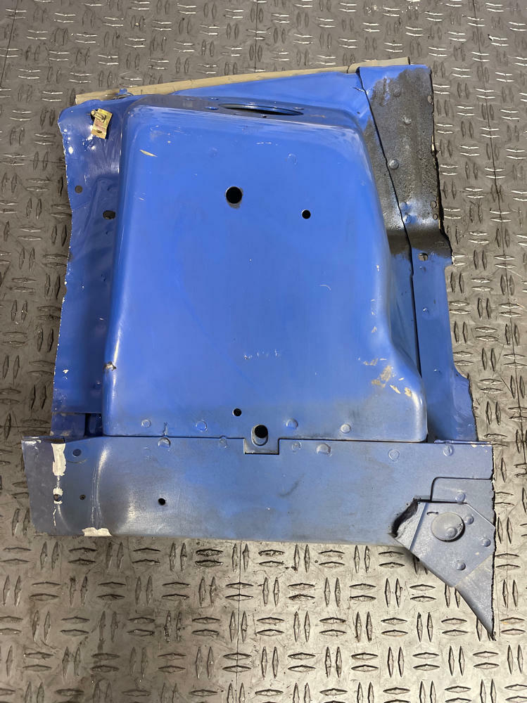 1999-04 Ford Mustang Front RH Shock Strut Tower- Azure Blue 284