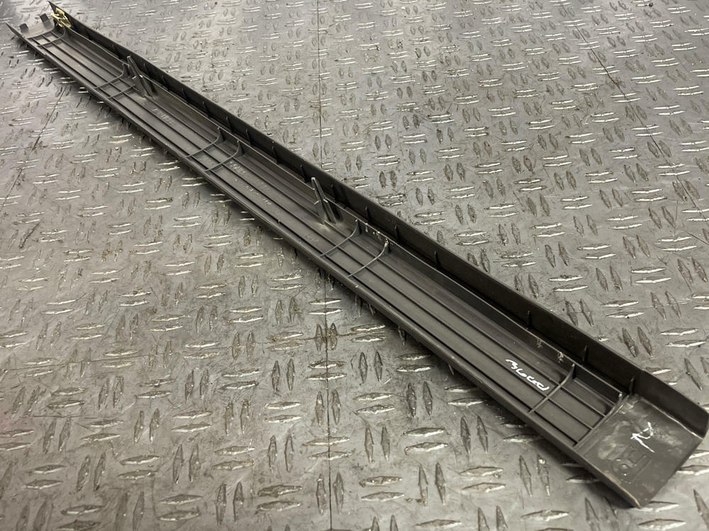1999-04 Ford Mustang Inner Door Sill Pair- Dark Charcoal 284