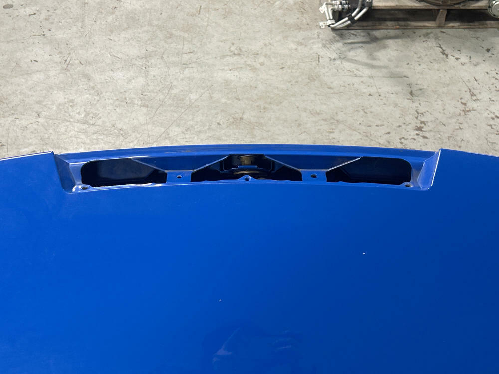 1999-04 Ford Mustang Mach One Decklid- Azure Blue, SEE DESC. 284