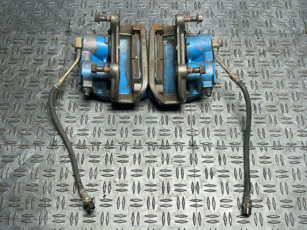 2003-04 Ford Mustang Mach One Front Brake Calipers & Lines 284