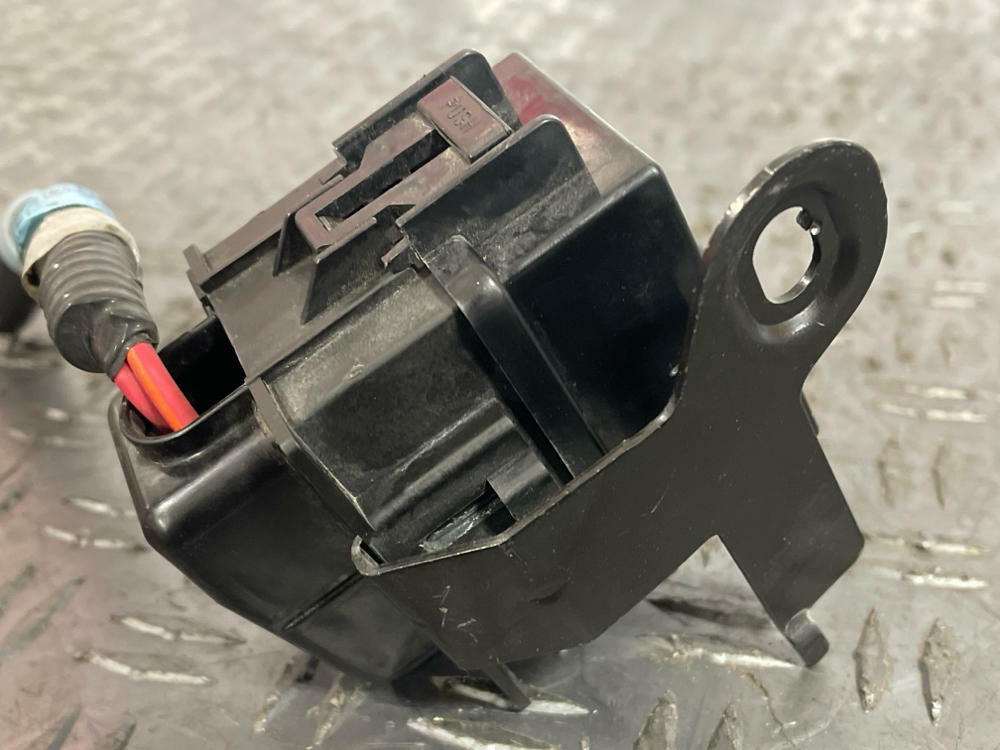 1999-04 Ford Mustang GT Fan Relay Module 284