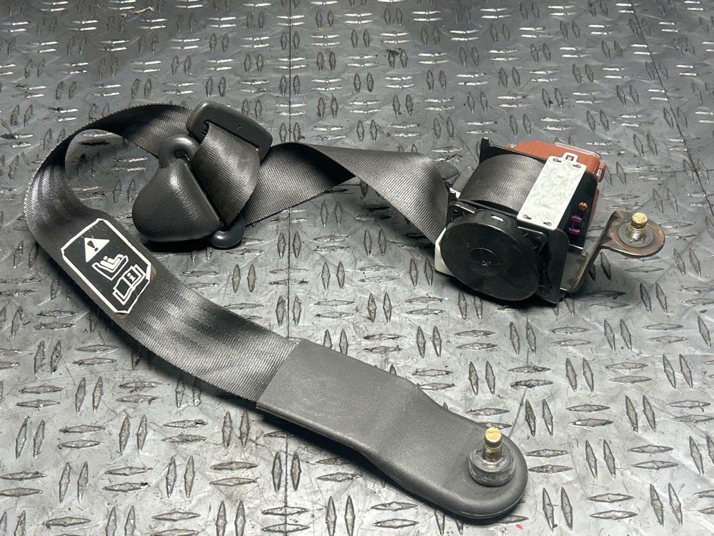 1999-04 Ford Mustang Dark Charcoal Front Right Seat Belt Assembly 284