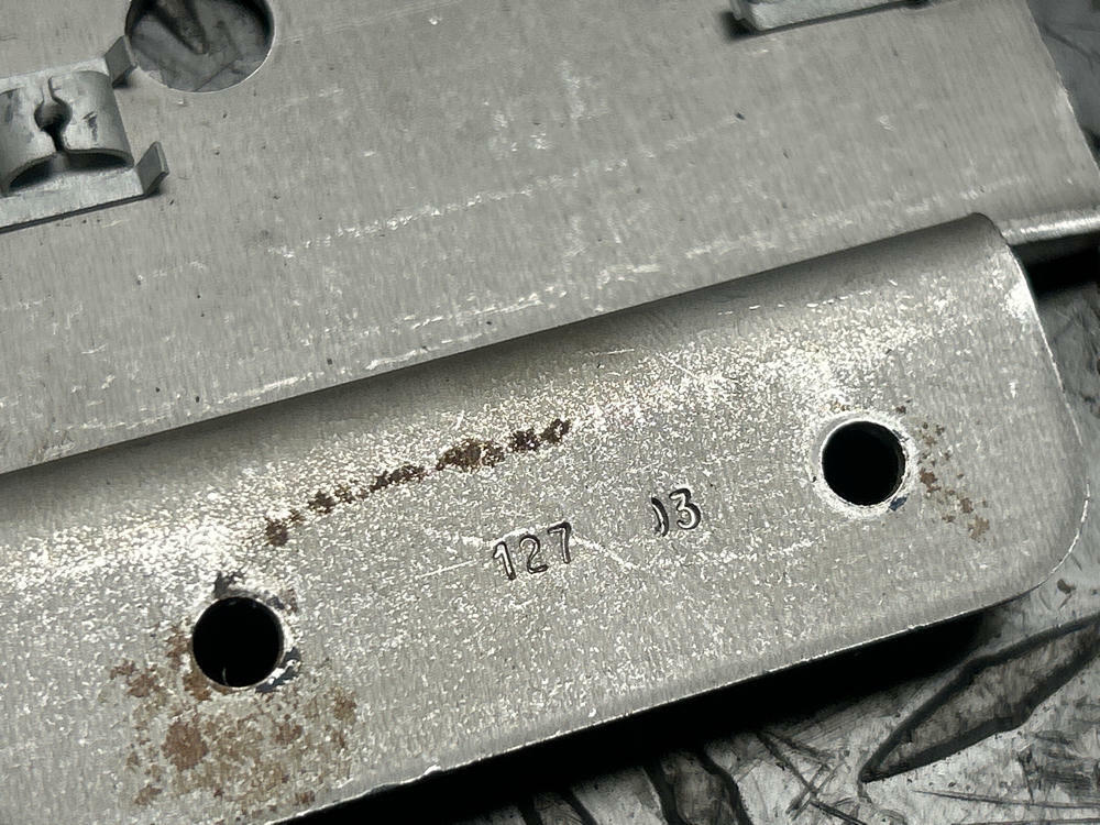 1999-04 Ford Mustang Center Console Bracket Hold Down 284