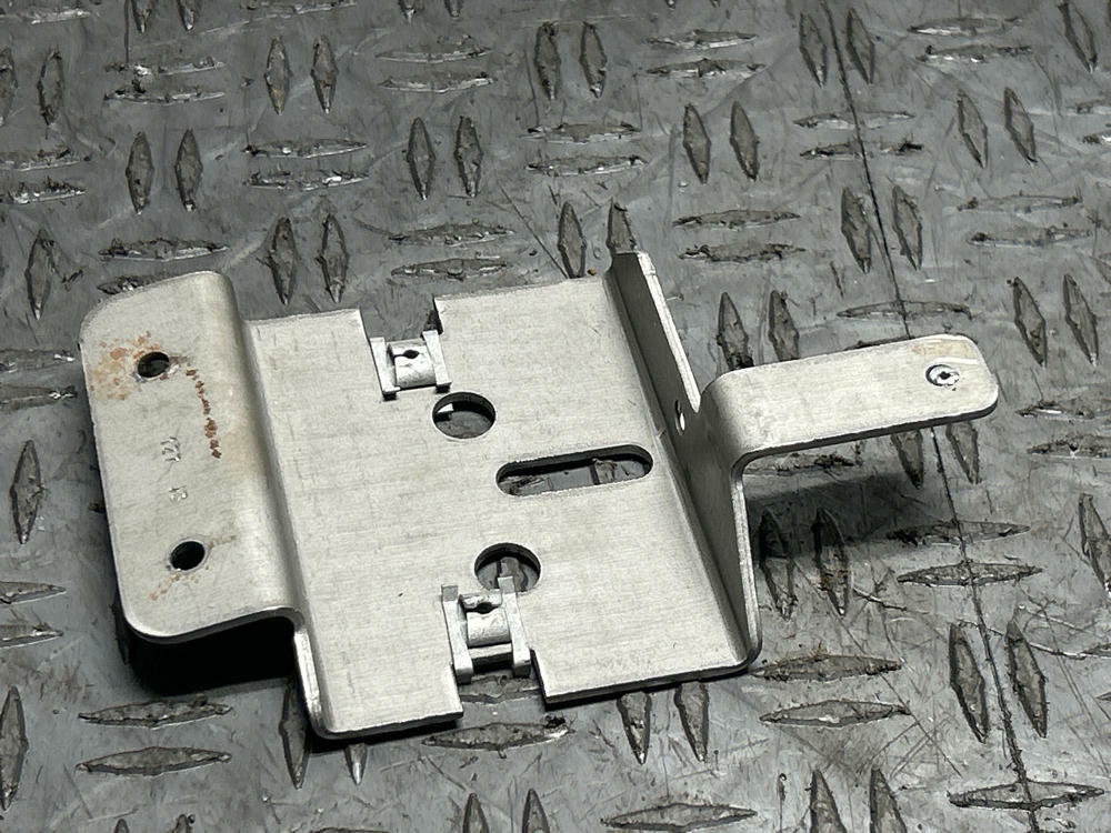 1999-04 Ford Mustang Center Console Bracket Hold Down 284