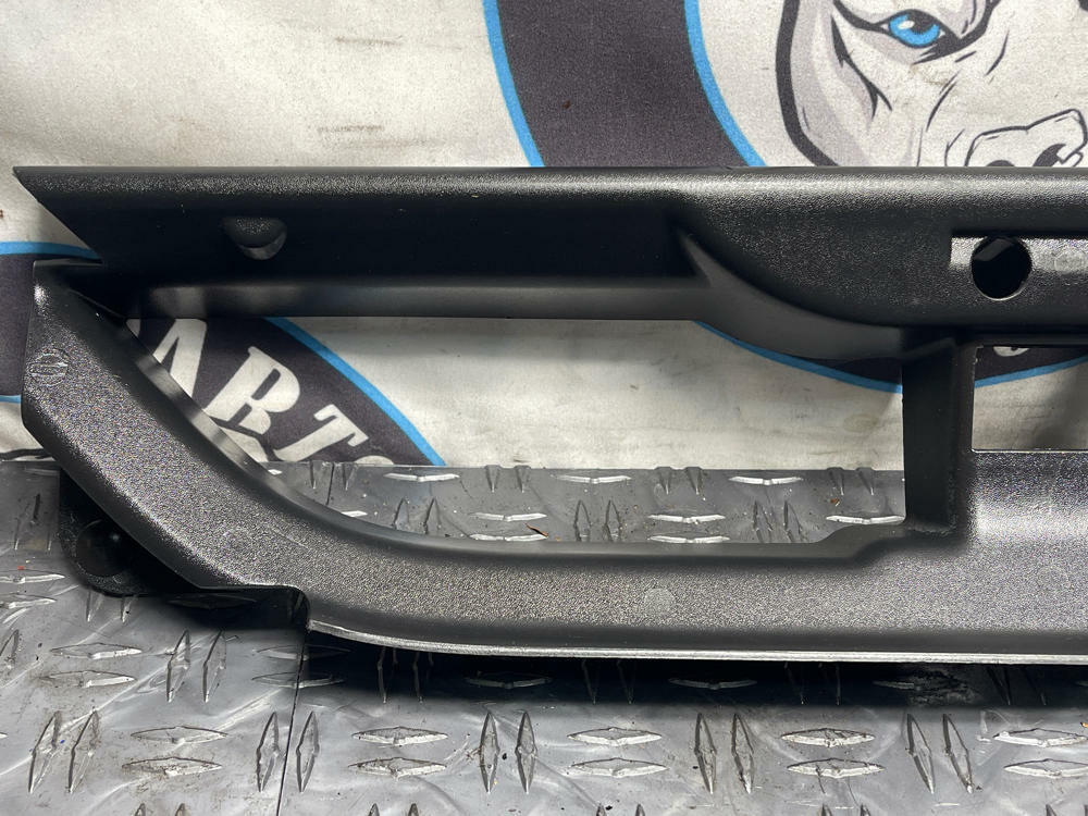 2003-04 Ford Mustang Mach One Grille Insert 284