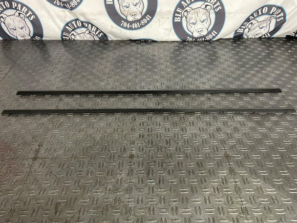 1999-04 Ford Mustang Inner Door Sill 