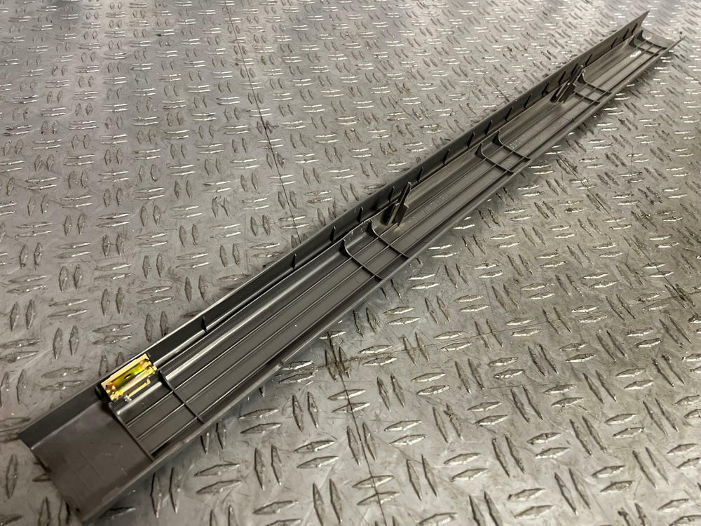 1999-04 Ford Mustang Inner Door Sill Pair- Dark Charcoal 284