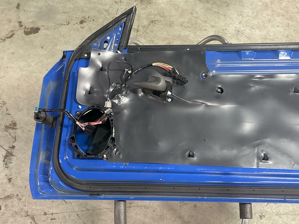 1999-04 Ford Mustang Mach One Passenger RH Door- Azure Blue, FOR COUPE 284