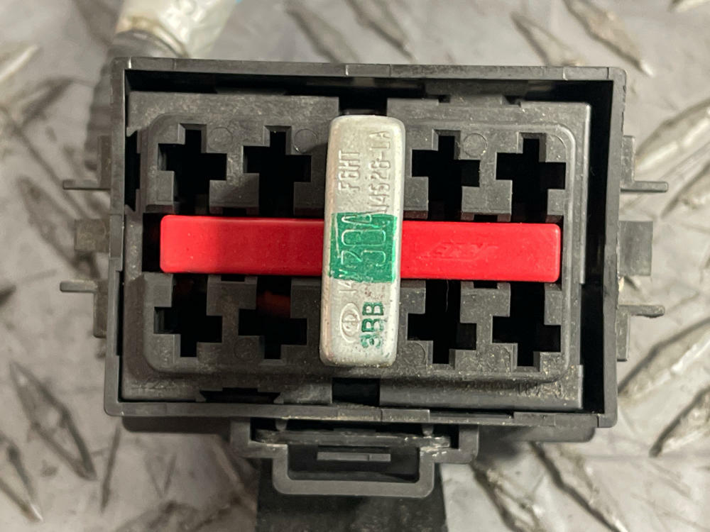 1999-04 Ford Mustang GT Fan Relay Module 284