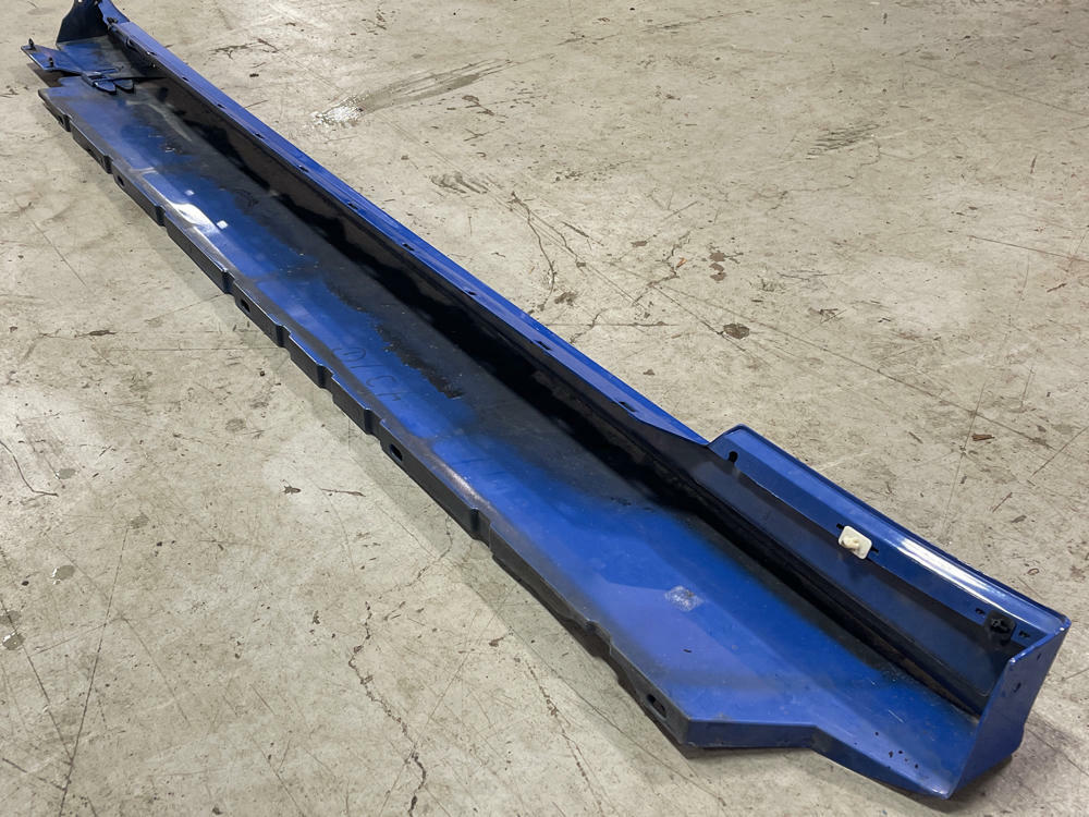 2003-04 Ford Mustang Mach One Passenger RH Side Skirt Azure Blue 284
