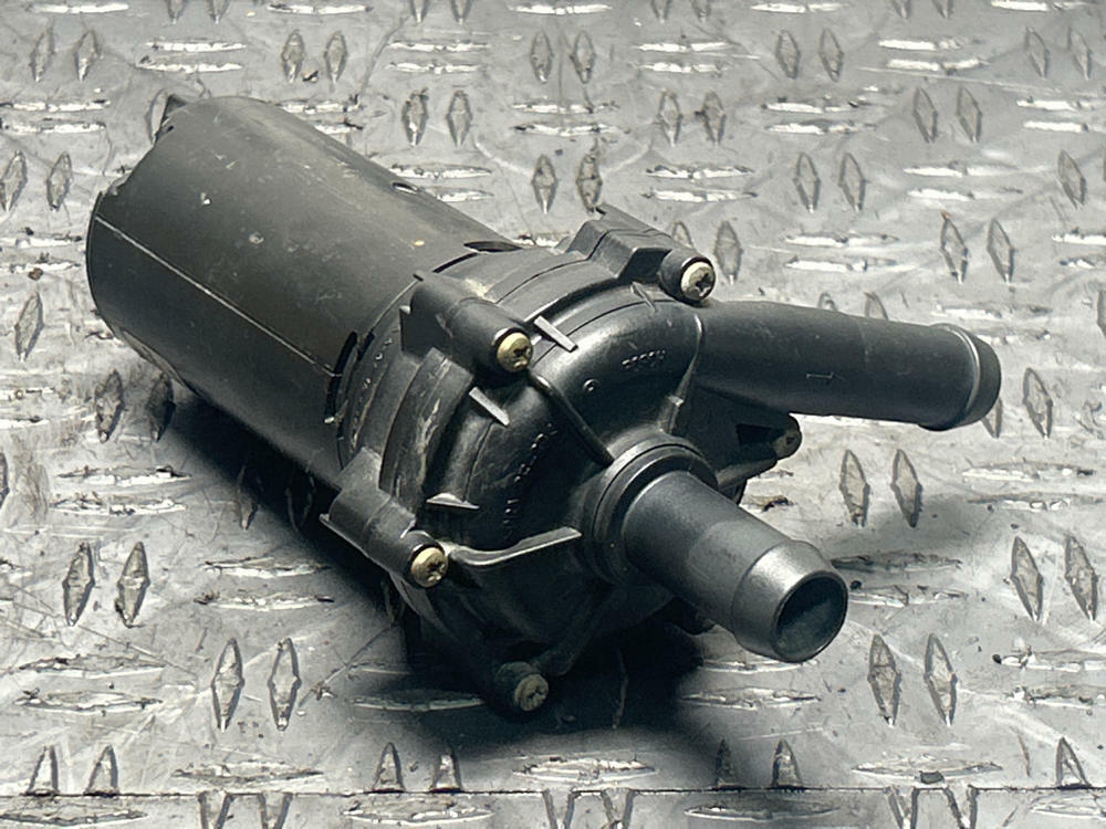 2003-04 Ford Mustang SVT Cobra Heat Exchanger Pump 282