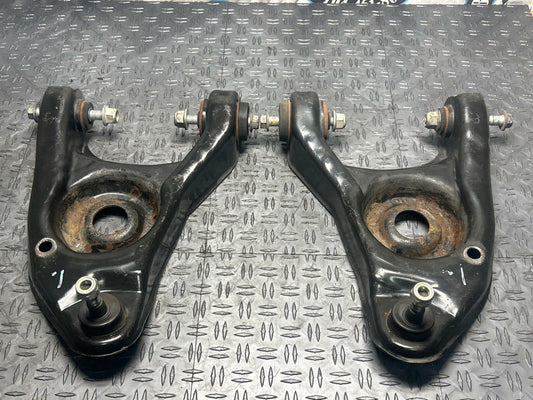 1999-04 Ford Mustang LH/RH Front Lower Control Arms Pair 282