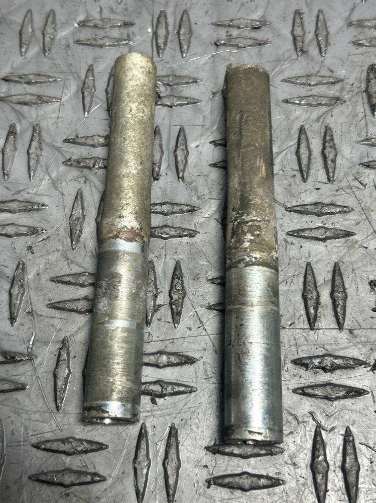 1999-04 Ford Mustang Steering Rack Mounting Hardware Pair 285
