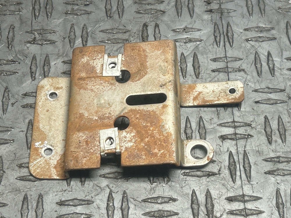 2003-04 Ford Mustang SVT Cobra Center Console Mounting Bracket 255
