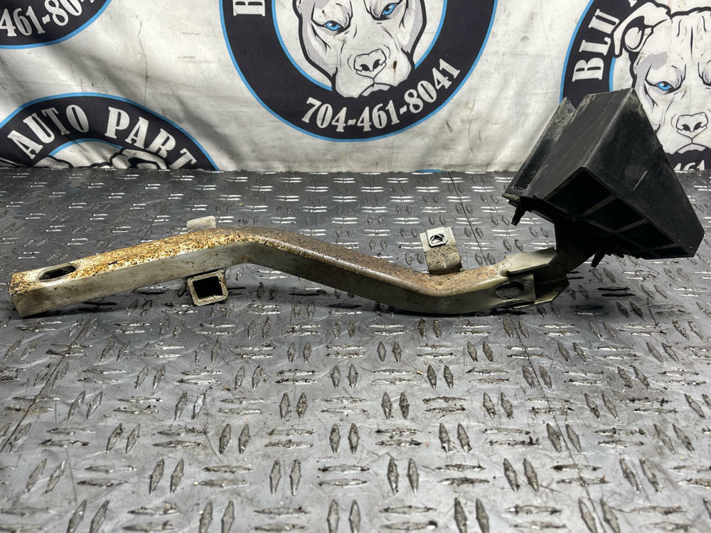 2003-04 Ford Mustang SVT Cobra Rear Crash Bar Brackets Pair- Oxford White 255