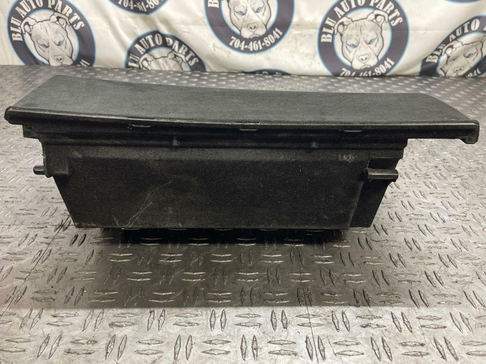 2004-06 Pontiac GTO Interior Passenger RH GloveBox 280
