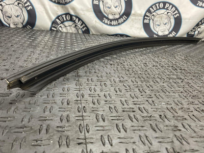 2004-06 Pontiac GTO Passenger RH Window Channel Trim- NO HARDWARE 280