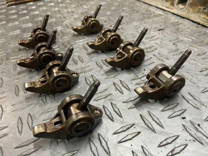 2004 Pontiac GTO LS1 5.7L V8 Pair LH RH Cylinder Heads- SEE DESC 280