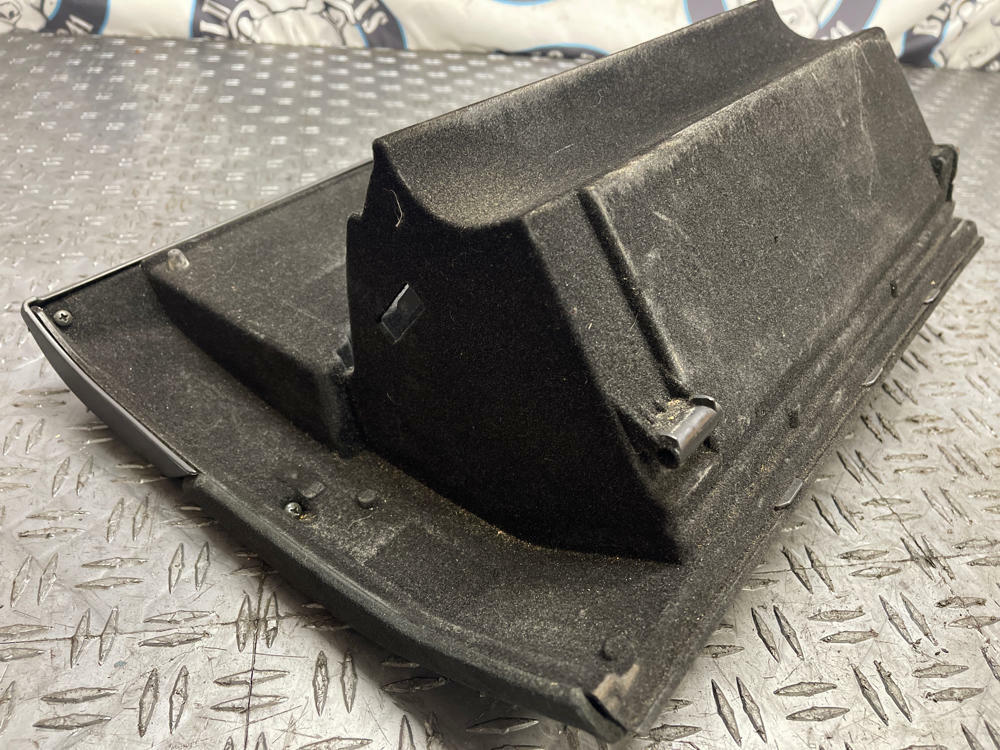 2004-06 Pontiac GTO Interior Passenger RH GloveBox 280