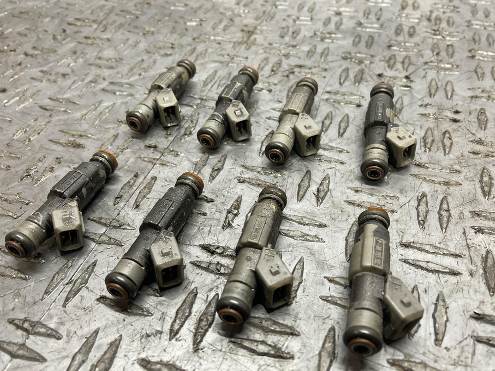 2004 Pontiac GTO OEM Fuel Injectors Set- for LS1 5.7L 280