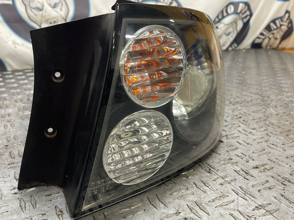 2004-06 Pontiac GTO Aftermarket Passenger RH Smoked Tail Light Assembly 280