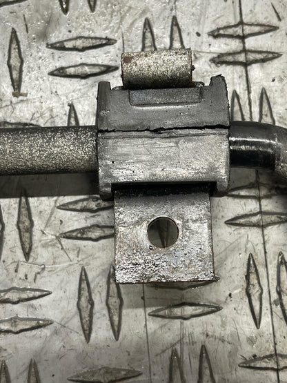 2004-06 Pontiac GTO OEM Rear Sway Bar- NO END LINKS 280