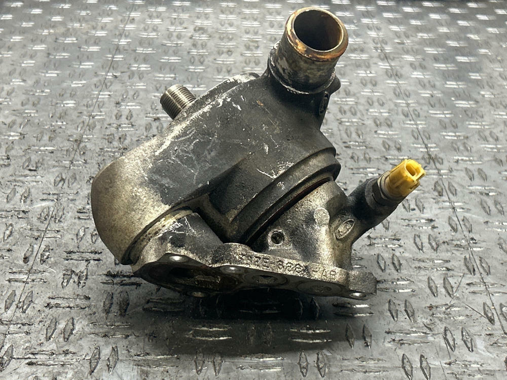 2003-04 Ford Mustan SVT Cobra Oil Cooler Assembly 286